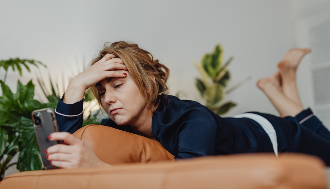 How do slow-rebound blind box squishies help relieve adult anxiety and daily stress?